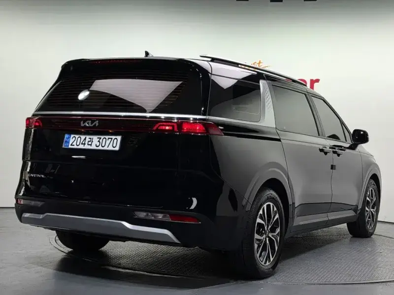 2022 Kia Carnival с пробегом 118 896 км