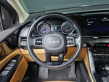 2021 Kia Carnival с пробегом 64 659 км