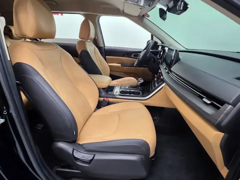 2022 Kia Carnival с пробегом 118 896 км