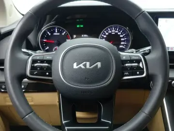 2023 Kia Carnival с пробегом 56 023 км