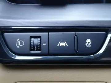 2023 Kia Carnival с пробегом 56 023 км