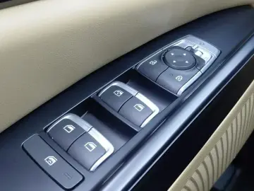 2023 Kia Carnival с пробегом 56 023 км
