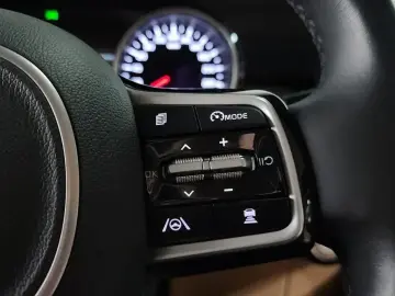 2022 Kia Carnival с пробегом 96 419 км