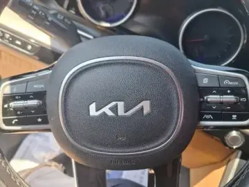 2021 Kia Carnival с пробегом 55 000 км