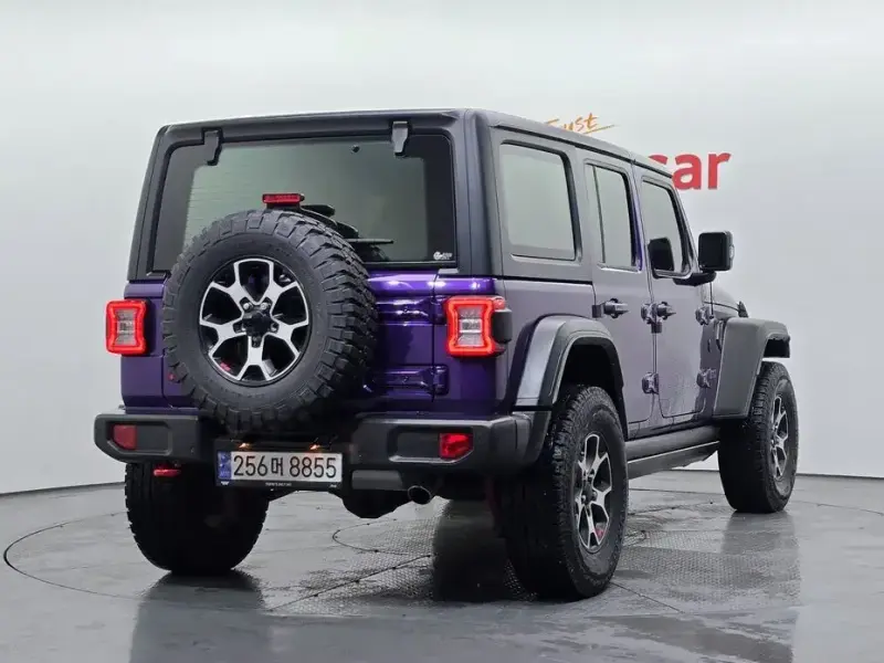 2023 Jeep Wrangler с пробегом 21 993 км