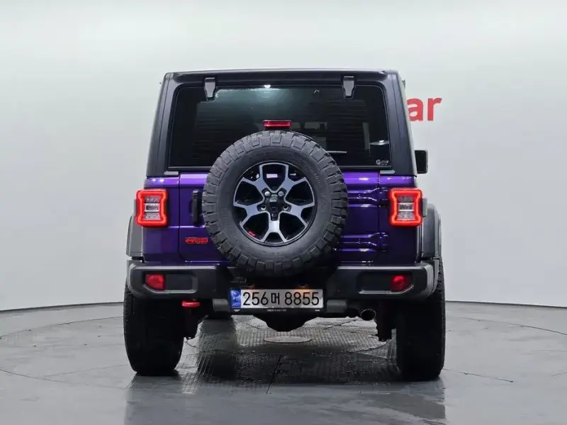 2023 Jeep Wrangler с пробегом 21 993 км