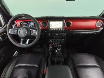 2023 Jeep Wrangler с пробегом 21 993 км