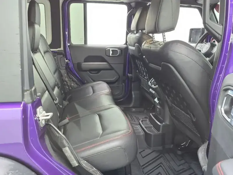 2023 Jeep Wrangler с пробегом 21 993 км