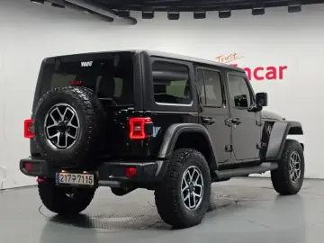 2024 Jeep Wrangler с пробегом 18 587 км