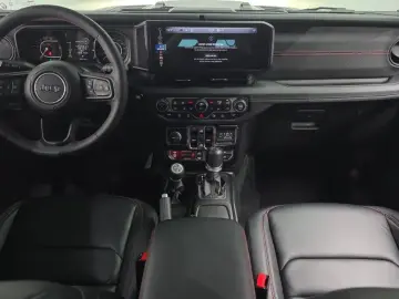 2024 Jeep Wrangler с пробегом 18 587 км