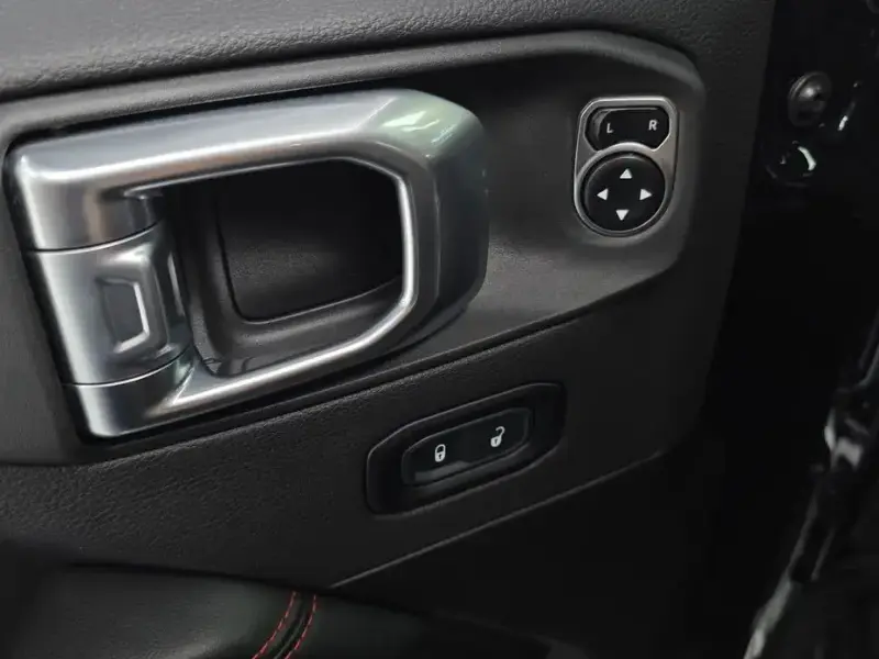2024 Jeep Wrangler с пробегом 18 587 км