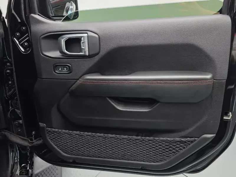 2024 Jeep Wrangler с пробегом 18 587 км