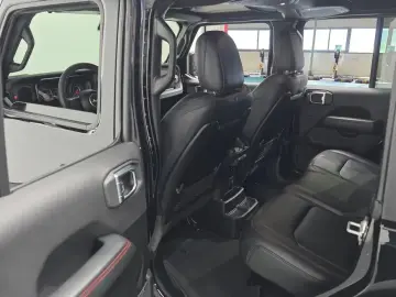 2024 Jeep Wrangler с пробегом 18 587 км