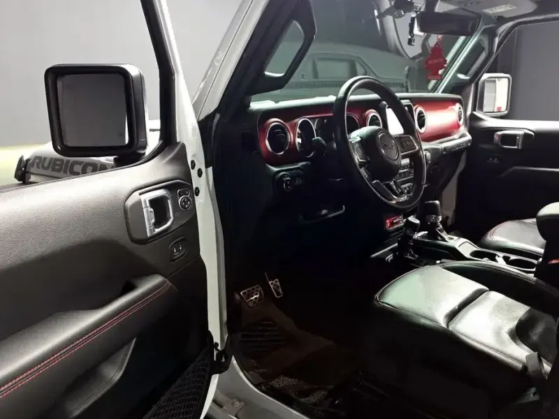 2023 Jeep Wrangler с пробегом 21 684 км