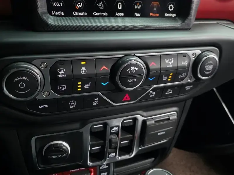 2023 Jeep Wrangler с пробегом 21 684 км