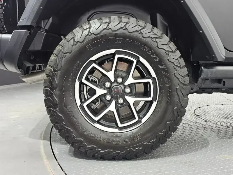 2025 Jeep Wrangler с пробегом 8 357 км