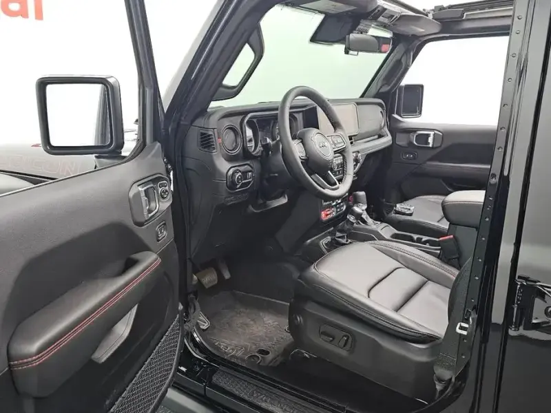 2025 Jeep Wrangler с пробегом 8 357 км