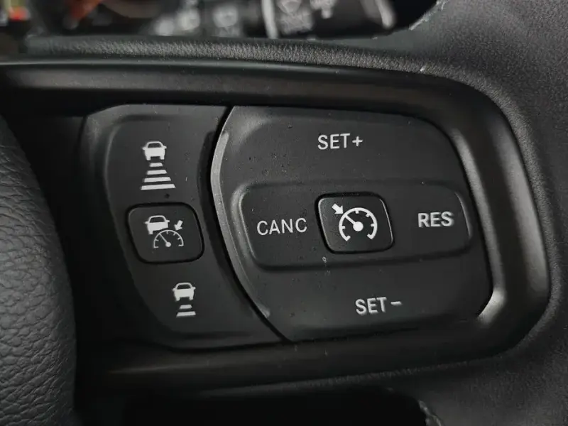 2025 Jeep Wrangler с пробегом 8 357 км