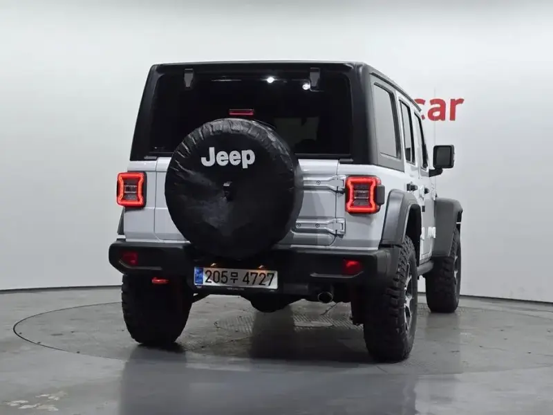 2023 Jeep Wrangler с пробегом 4 339 км