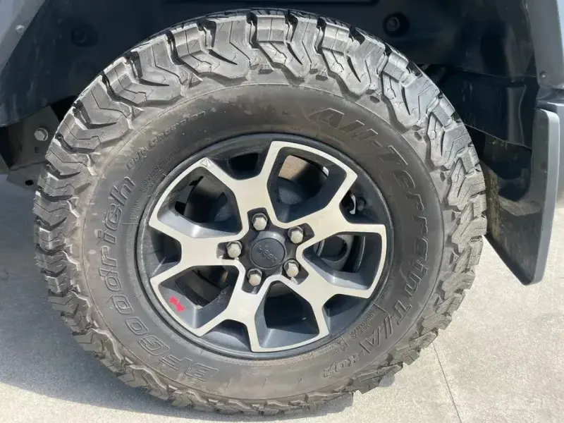 2023 Jeep Wrangler с пробегом 57 877 км