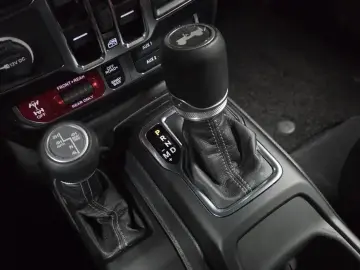 2024 Jeep Wrangler с пробегом 21 299 км