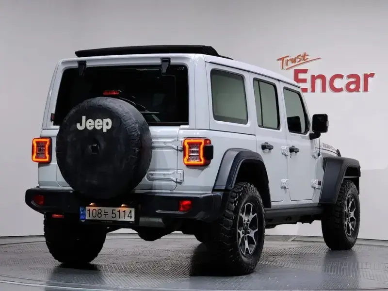 2022 Jeep Wrangler с пробегом 43 645 км