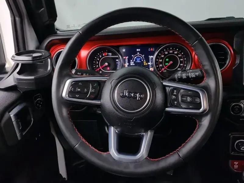 2022 Jeep Wrangler с пробегом 43 645 км