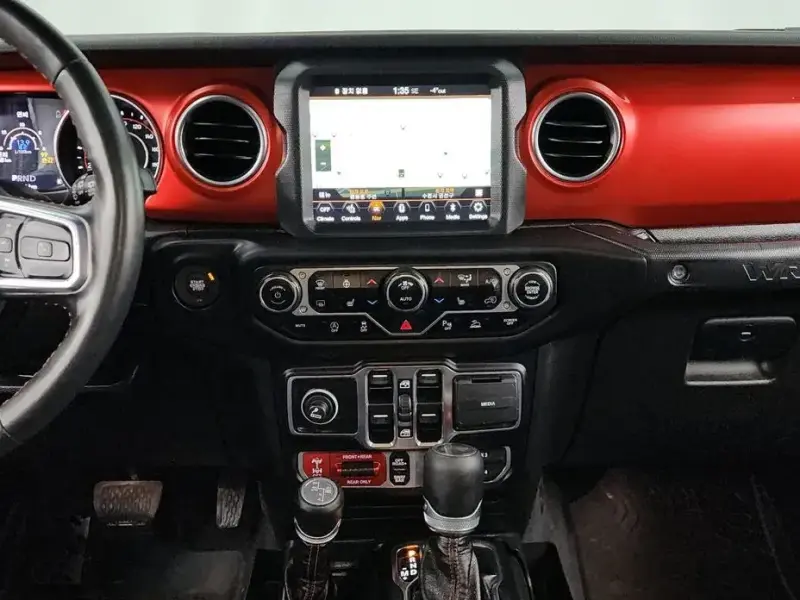 2022 Jeep Wrangler с пробегом 43 645 км