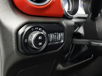 2022 Jeep Wrangler с пробегом 43 645 км