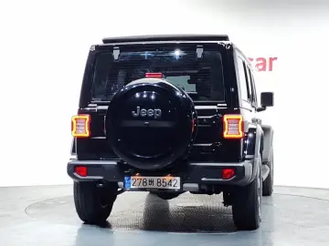 2022 Jeep Wrangler с пробегом 27 369 км