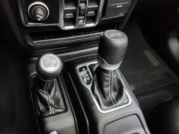 2022 Jeep Wrangler с пробегом 27 369 км