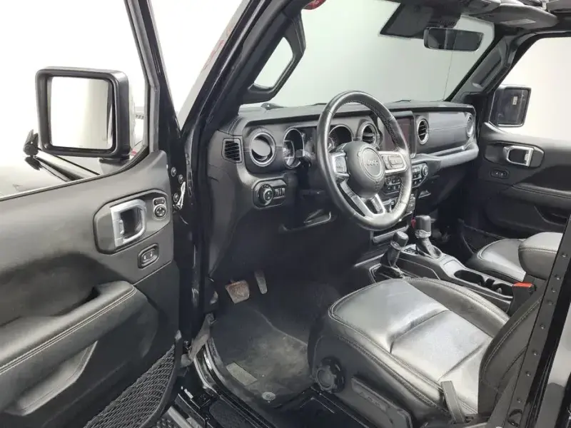 2022 Jeep Wrangler с пробегом 27 369 км