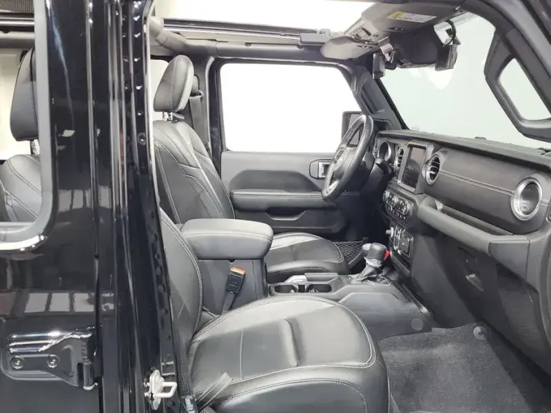2022 Jeep Wrangler с пробегом 27 369 км