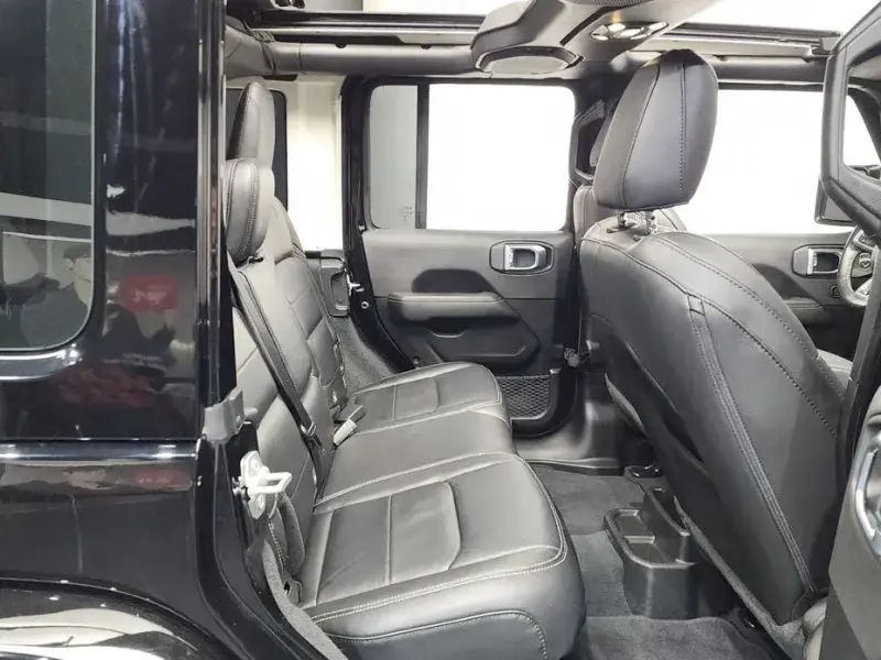 2022 Jeep Wrangler с пробегом 27 369 км