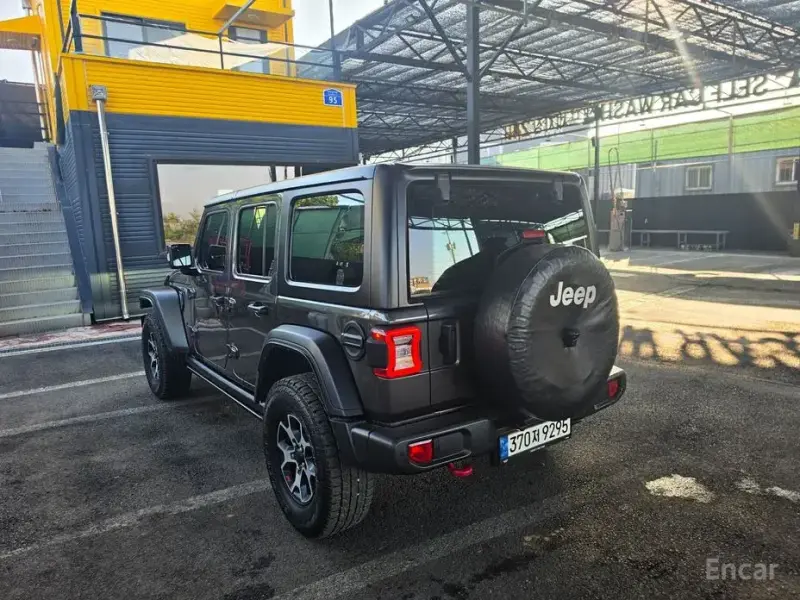 2022 Jeep Wrangler с пробегом 25 064 км