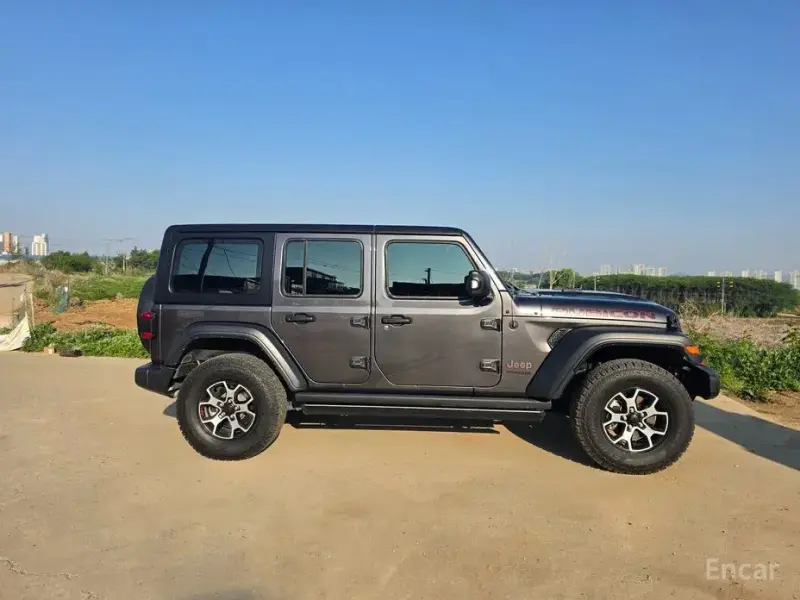 2022 Jeep Wrangler с пробегом 25 064 км