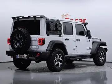 2023 Jeep Wrangler с пробегом 18 330 км