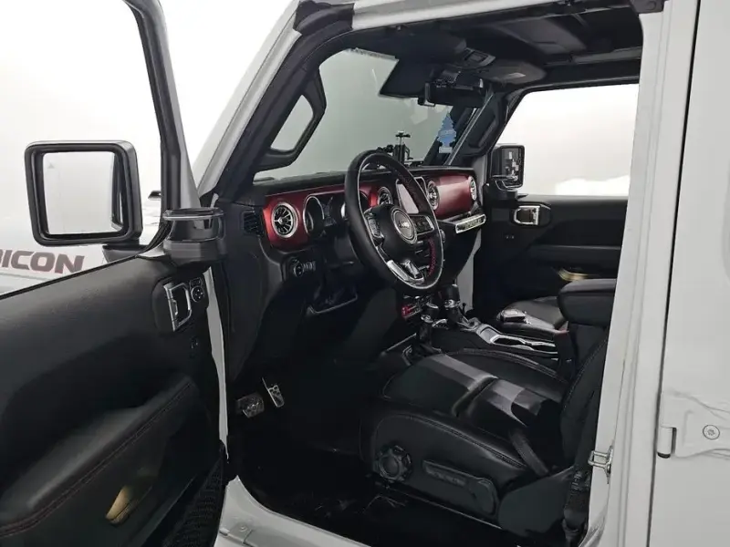 2023 Jeep Wrangler с пробегом 18 330 км