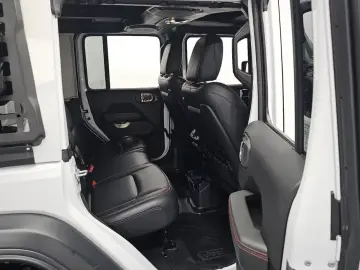 2023 Jeep Wrangler с пробегом 18 330 км