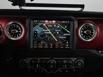 2023 Jeep Wrangler с пробегом 18 330 км