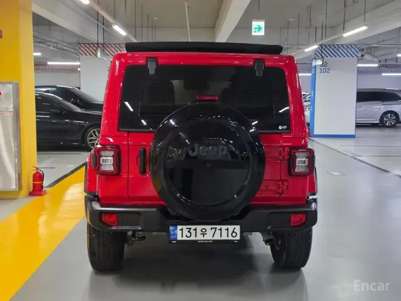 2023 Jeep Wrangler с пробегом 10 340 км