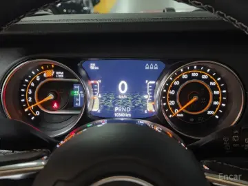 2023 Jeep Wrangler с пробегом 10 340 км