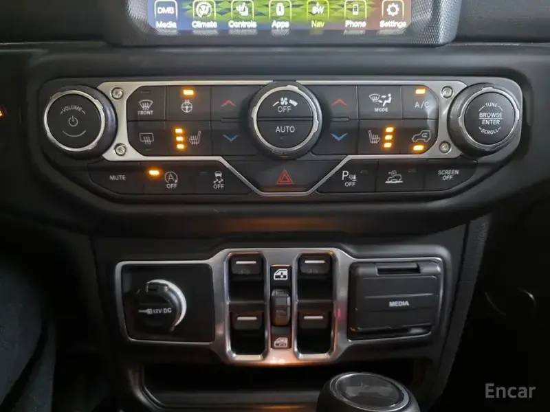 2023 Jeep Wrangler с пробегом 10 340 км