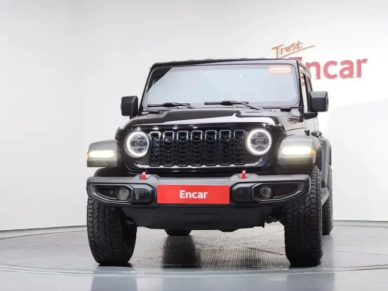 2023 Jeep Wrangler с пробегом 27 983 км