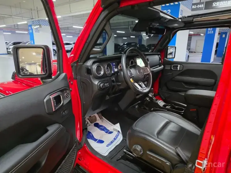 2023 Jeep Wrangler с пробегом 10 340 км