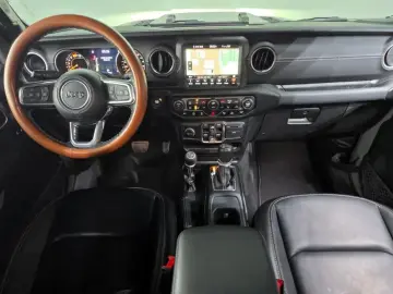 2023 Jeep Wrangler с пробегом 57 882 км