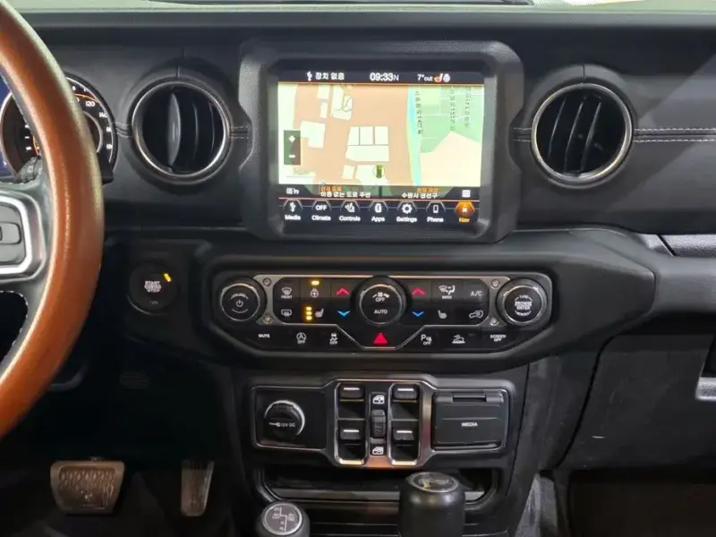 2023 Jeep Wrangler с пробегом 57 882 км