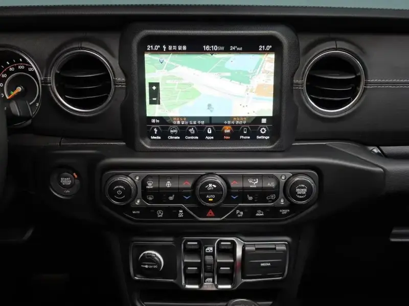 2023 Jeep Wrangler с пробегом 12 086 км