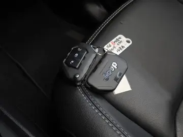 2023 Jeep Wrangler с пробегом 12 086 км
