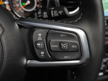 2023 Jeep Wrangler с пробегом 12 086 км
